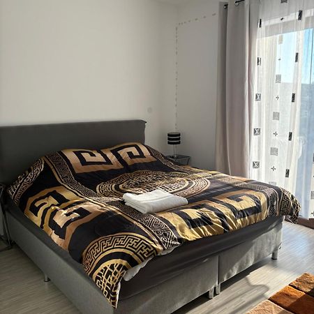 5 Izbovy Samostatny Stojaci Rodinny Dom S Podkrovim A Velkou Zahradou So Sezonnym Bazenom, Celorocnou Saunou A Virivkou-Momentalne Pokazena- Od Augusta Bude Nova Na Dovolenku A Oddych Topolniky المظهر الخارجي الصورة